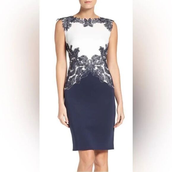 Dresses & Skirts - TADASHI SHOJI FEATHER APPLIQUÉ ROYAL NAVY/WHITE SHEATH DRESS size M